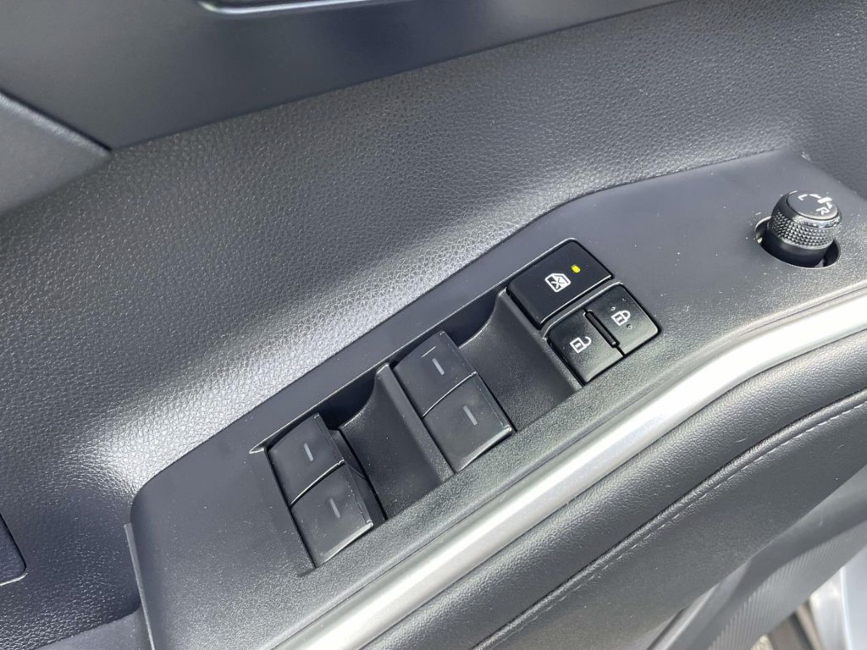 Used 2024 Toyota Highlander XSE FWD image 15