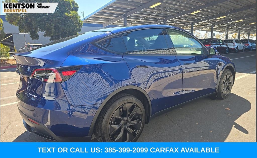 Used 2025 Tesla Model Y Long Range AWD/4WD image 3