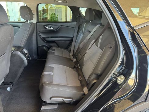 Used 2025 Chevrolet Blazer LT FWD image 22