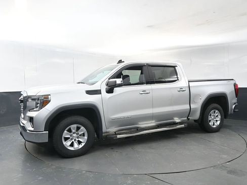 Certified 2022 GMC Sierra 1500 SLE image 2