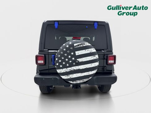 Used 2021 Jeep Wrangler Sport S image 7