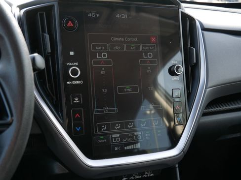 Used 2024 Subaru Crosstrek 2.0i Premium image 23