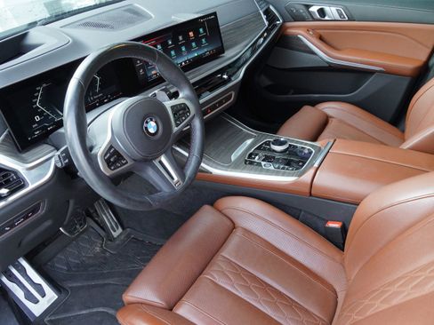 Used 2024 BMW X7 M60i w/ Executive Package AWD/4WD image 9