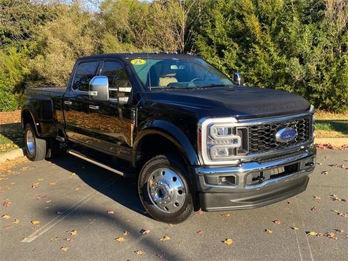 Used 2025 Ford F450 Lariat w/ Chrome Package image 1