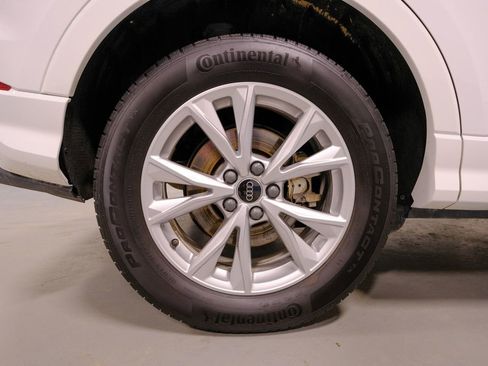 Used 2025 Audi Q3 2.0T Premium image 39