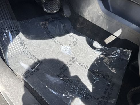 Used 2023 Ford Expedition Limited RWD image 16