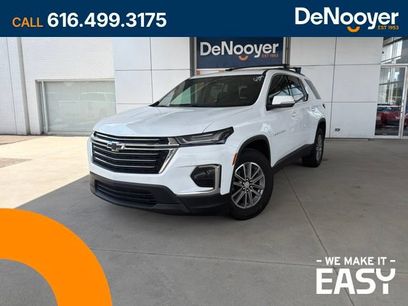Used 2023 Chevrolet Traverse LT