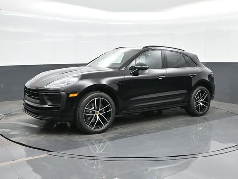 New 2026 Porsche Macan AWD/4WD image 1