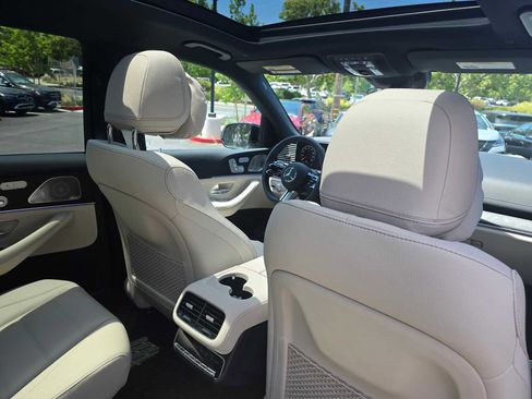 New 2025 Mercedes-Benz GLS 580 4MATIC image 16