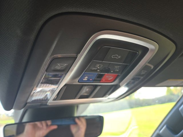 Used 2023 RAM 1500 Limited AWD/4WD image 16