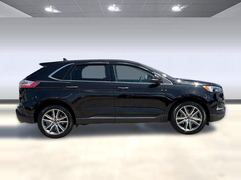 Certified 2024 Ford Edge Titanium AWD/4WD image 8