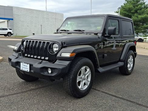 Used 2022 Jeep Wrangler Sport AWD/4WD image 6