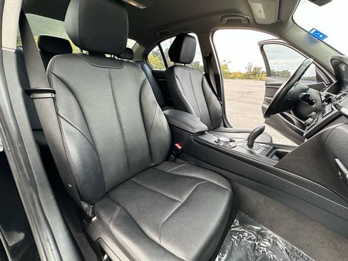 Used 2015 BMW 320i Sedan image 16