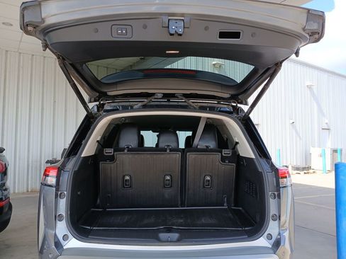 Used 2023 Nissan Pathfinder SL w/ Lighting Package (N92) image 27