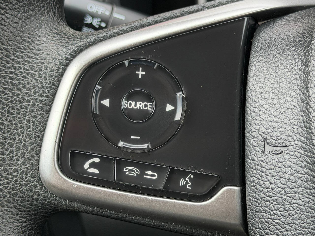 Used 2017 Honda CR-V LX image 33