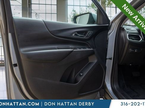 Used 2024 Chevrolet Equinox LT FWD image 15