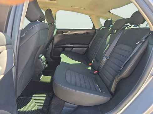 Used 2020 Ford Fusion SE AWD/4WD image 14