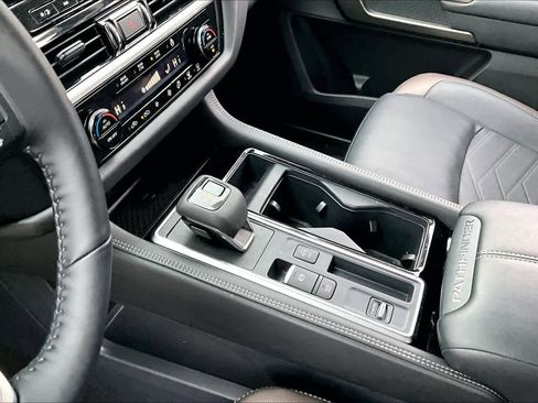 Used 2024 Nissan Pathfinder Platinum w/ Cargo Package image 14