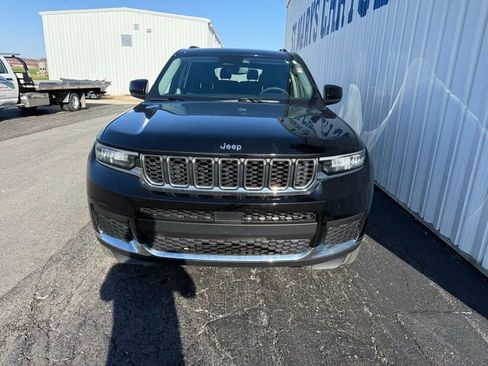 Used 2023 Jeep Grand Cherokee L Laredo image 3