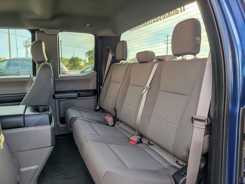 Used 2018 Ford F150 XLT w/ Equipment Group 302A Luxury AWD/4WD image 11