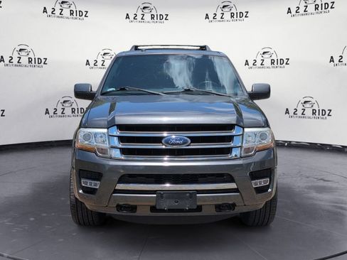 Used 2015 Ford Expedition Limited w/ Equipment Group 301A AWD/4WD image 2