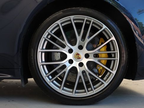 Used 2023 Porsche Panamera Turbo S image 34