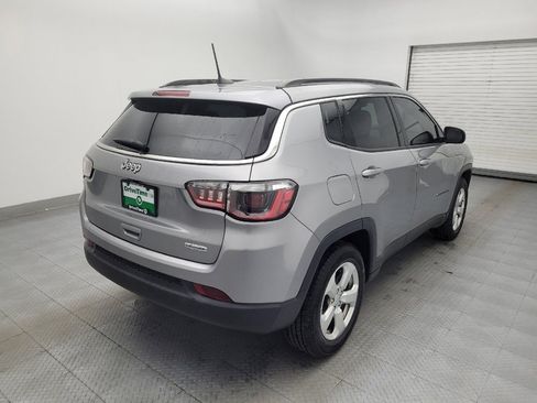 Used 2021 Jeep Compass Latitude image 9