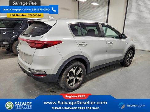 Used 2020 Kia Sportage LX w/ LX Popular Package image 4