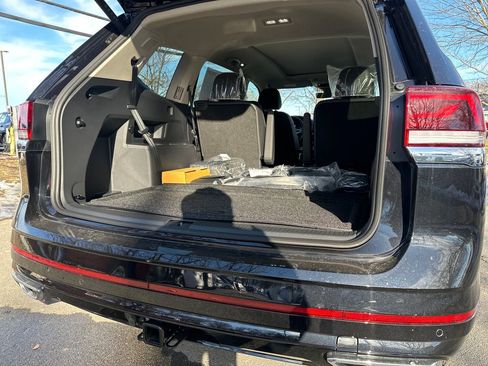New 2026 Volkswagen Atlas SEL Premium R-Line image 15