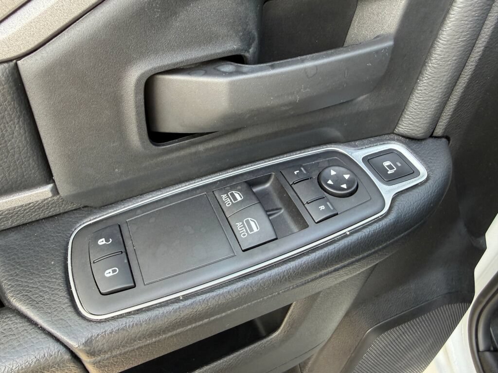 Used 2024 RAM 3500 Tradesman w/ Snow Chief Group AWD/4WD image 15