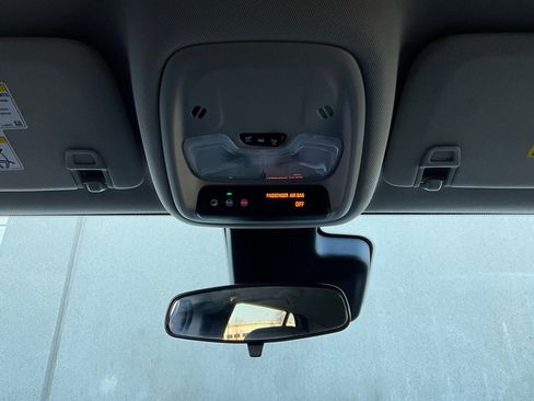 Used 2025 Buick Encore GX Preferred image 14