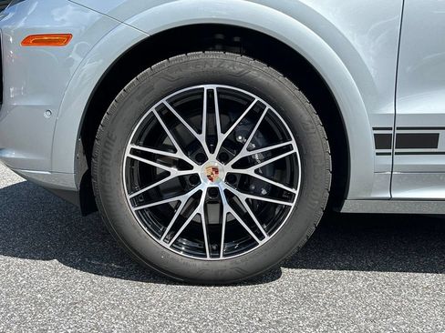 Certified 2026 Porsche Cayenne Coupe AWD/4WD image 14