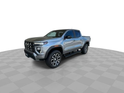 Certified 2023 GMC Canyon AT4 w/ AT4 Premium Package AWD/4WD image 4