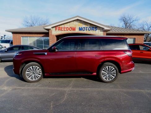 Used 2025 INFINITI QX80 Luxe image 9