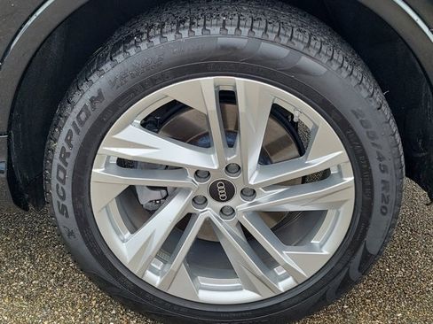 Used 2023 Audi Q7 3.0T Premium image 6