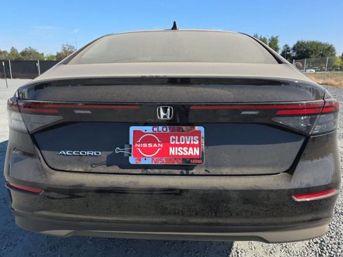Used 2025 Honda Accord LX image 8