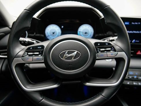 Used 2022 Hyundai Elantra SEL w/ Convenience + Premium Package image 32