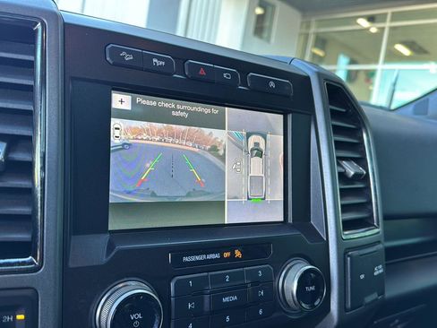 Used 2018 Ford F150 Raptor w/ Equipment Group 802A Luxury image 23