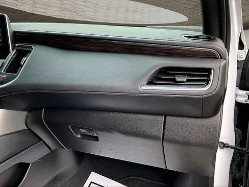 Used 2021 Chevrolet Tahoe LT image 16