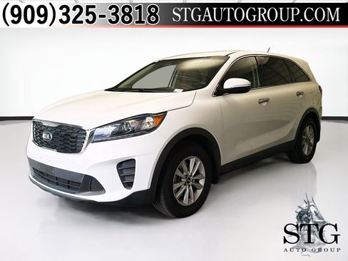 Used 2020 Kia Sorento LX FWD image 1