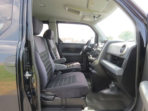 Used 2006 Honda Element EX image 31