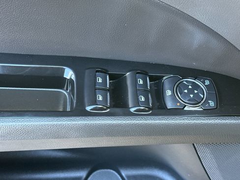 Used 2014 Ford Fusion SE w/ Equipment Group 202A image 11