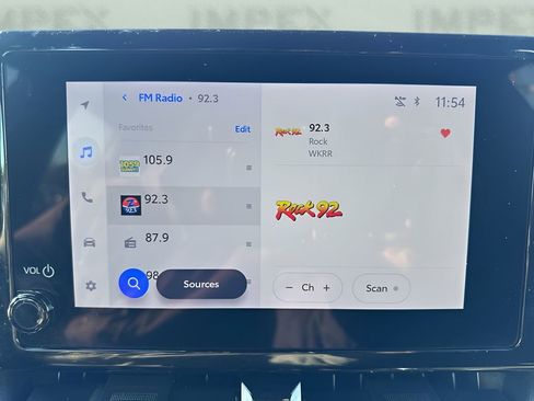 Used 2025 Toyota Corolla SE image 16