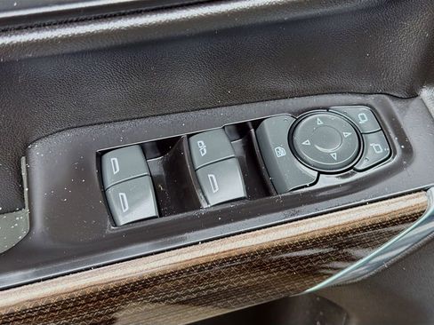 Used 2019 Chevrolet Silverado 1500 LT Trail Boss image 24