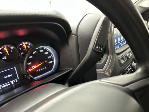 Used 2020 Chevrolet Silverado 1500 Custom Trail Boss w/ Custom Convenience Package AWD/4WD image 33