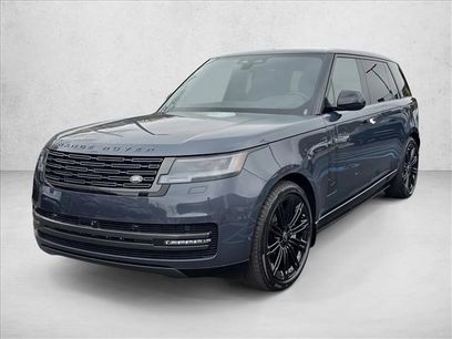 New 2025 Land Rover Range Rover Long Wheelbase SE