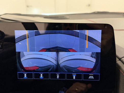 Used 2021 Chevrolet Corvette Stingray Premium Cpe w/ Z51 Performance Package image 26