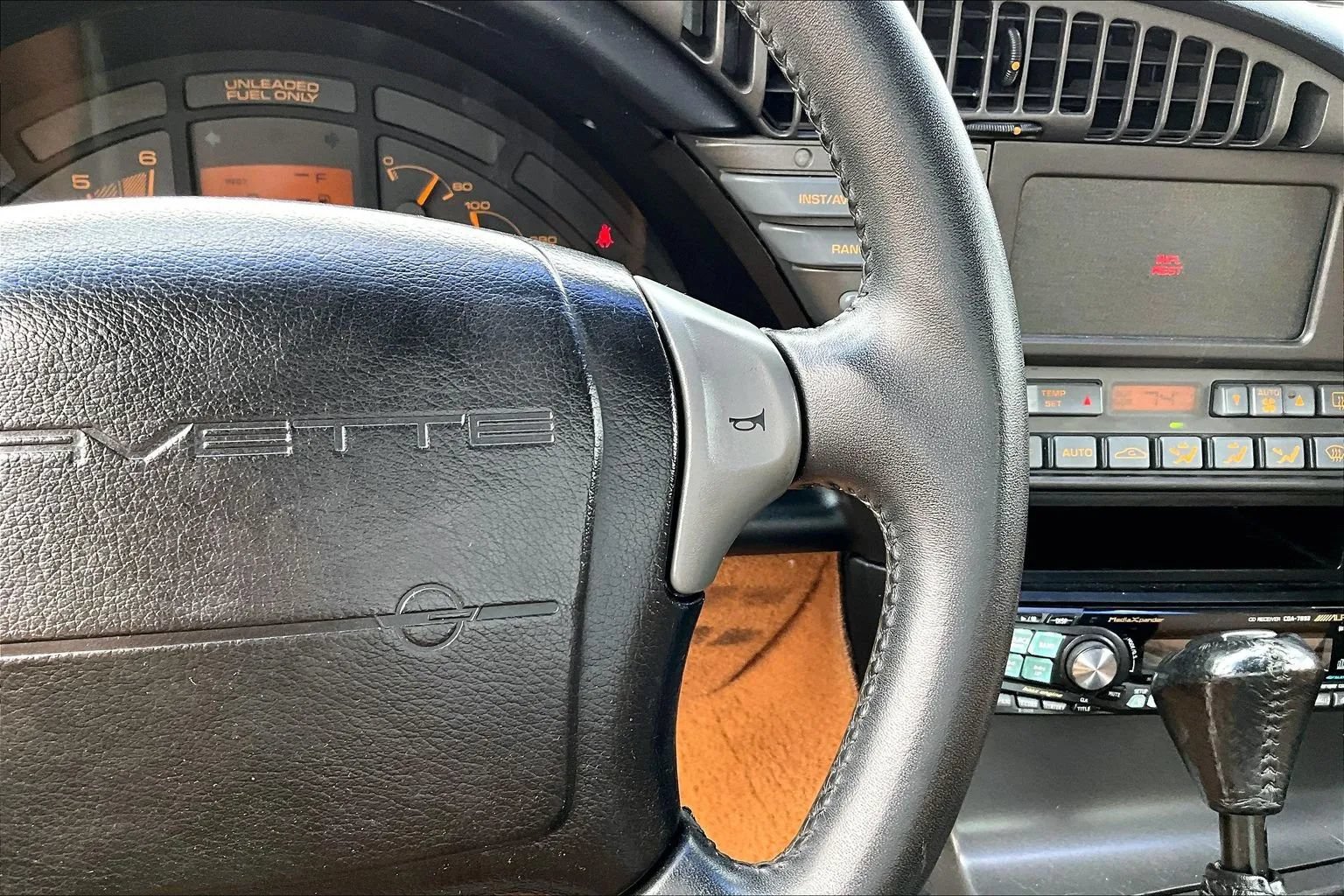 Used 1990 Chevrolet Corvette Coupe RWD image 11