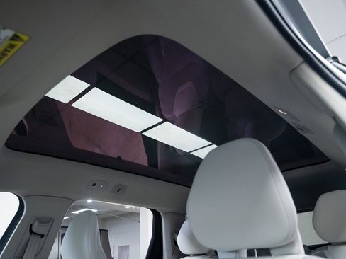 Used 2025 Volvo EX90 Ultra image 16