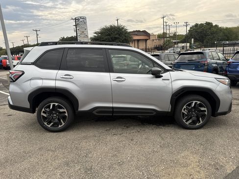 New 2025 Subaru Forester Limited image 2